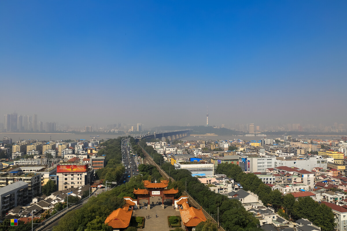 武漢。黃鶴樓,長江大橋,到此一游!