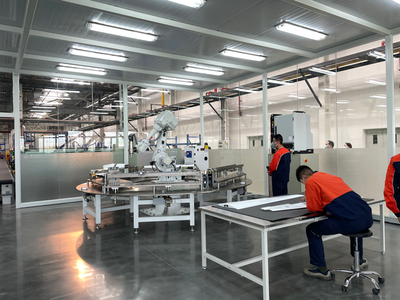 國內(nèi)首條通航飛行器復(fù)合材料自動(dòng)化生產(chǎn)線在武漢啟動(dòng)